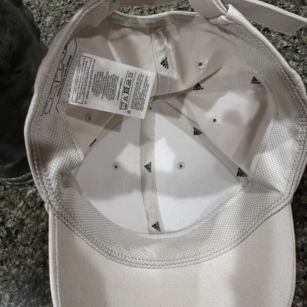 Adidas Baseball Cap Men OSFM Beige Adjustable Strapback Minimalist Aesthetic